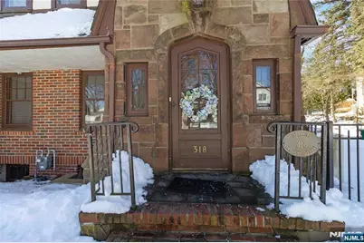 318 Gilbert Street, Ridgewood, NJ 07450 - Photo 2