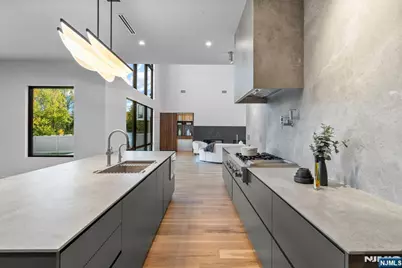 577 Floyd Street, Englewood Cliffs, NJ 07632 - Photo 16