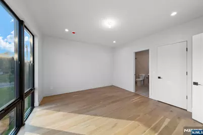 577 Floyd Street, Englewood Cliffs, NJ 07632 - Photo 40