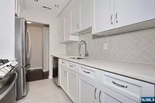 17 Colonial Village Dr, Hillsdale, NJ 07642 - Photo 10