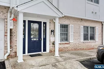 17 Colonial Village Drive, Hillsdale, NJ 07642 - Photo 2