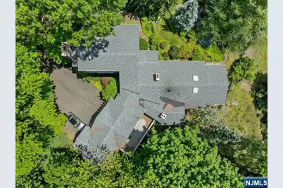 3 Lambs Lane, Cresskill, NJ 07626 - Photo 2