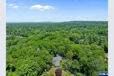 3 Lambs Lane, Cresskill, NJ 07626 - Photo 4