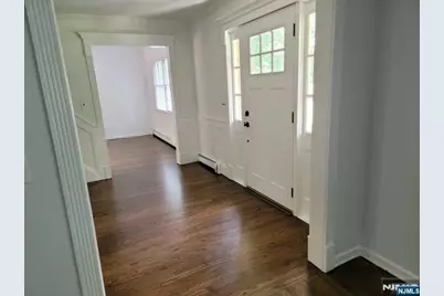 232 Steves Lane, Franklin Lakes, NJ 07417 - Photo 4