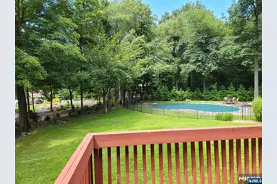 232 Steves Lane, Franklin Lakes, NJ 07417 - Photo 2