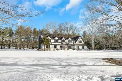 14 Washington Lane, Mahwah, NJ 07430 - Photo 2