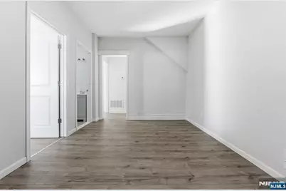 15 Highland Avenue, East Orange, NJ 07018 - Photo 4