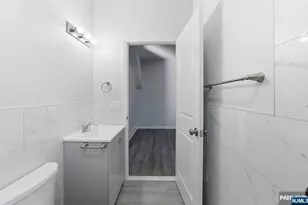 15 Highland Ave, East Orange, NJ 07018 - Photo 8