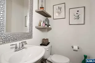 1230 Plaza Rd, Fair Lawn, NJ 07410 - Photo 8