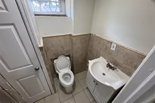 34 Bergen Ave, Bergenfield, NJ 07621 - Photo 10