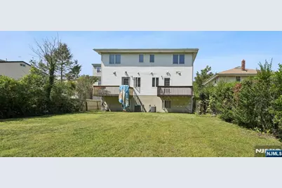 1670 Maple Street, Fort Lee, NJ 07024 - Photo 26