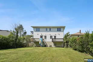 1670 Maple St, Fort Lee, NJ 07024 - Photo 26