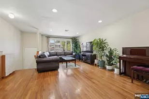 1670 Maple St, Fort Lee, NJ 07024 - Photo 4