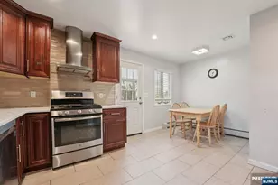 1670 Maple St, Fort Lee, NJ 07024 - Photo 8