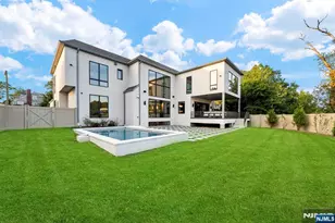 577 Floyd St, Englewood Cliffs, NJ 07632 - Photo 50