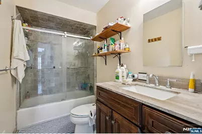 44 Forsythia Lane, Paramus, NJ 07652 - Photo 24