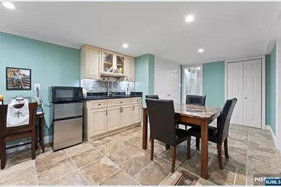 330 Hickory Street, Washington Township, NJ 07676 - Photo 20