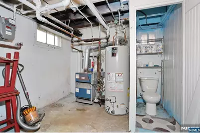 703 Linden Avenue, Teaneck Township, NJ 07666 - Photo 26