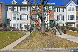 250 Larch Ln, Mahwah, NJ 07430 - Photo 2