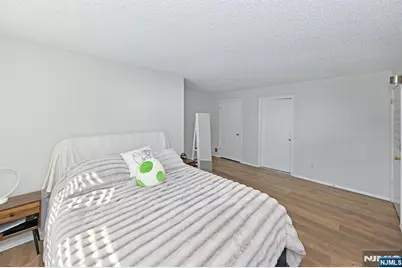 250 Larch Lane, Mahwah, NJ 07430 - Photo 16