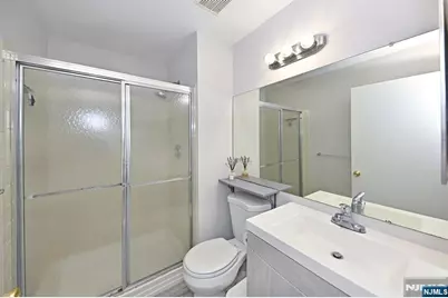 250 Larch Lane, Mahwah, NJ 07430 - Photo 18