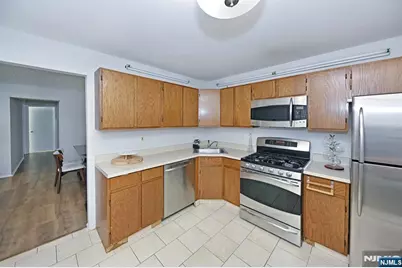 250 Larch Lane, Mahwah, NJ 07430 - Photo 12