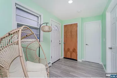 389 Madeline Avenue, Garfield, NJ 07026 - Photo 10