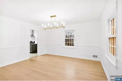 72 Creston Avenue, Tenafly, NJ 07670 - Photo 10