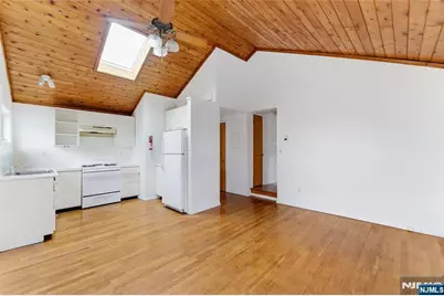 2455 3rd Street, Fort Lee, NJ 07024 - Photo 30