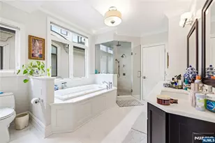 1228 River Rd, Edgewater, NJ 07020 - Photo 16