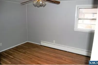 420 Kipp Avenue, Hasbrouck Heights, NJ 07604 - Photo 6