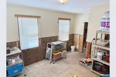 25-27 Newark Pompton Turnpike, Wayne, NJ 07470 - Photo 14