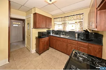 99 Christie Street, Ridgefield Park, NJ 07660 - Photo 12