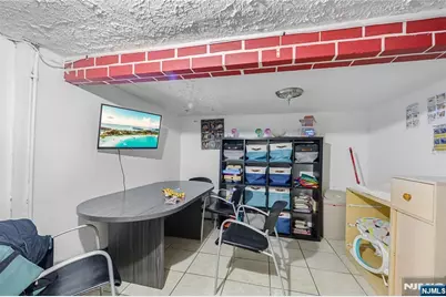 437 Walker Street, Fairview, NJ 07022 - Photo 24