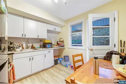 437 Walker Street, Fairview, NJ 07022 - Photo 18