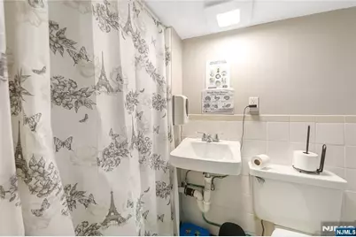 437 Walker Street, Fairview, NJ 07022 - Photo 30