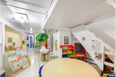 437 Walker Street, Fairview, NJ 07022 - Photo 26