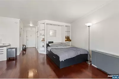 2000 Linwood Avenue 6E #6E, Fort Lee, NJ 07024 - Photo 6