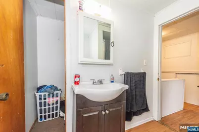 219 Hamburg Turnpike, Bloomingdale, NJ 07403 - Photo 30