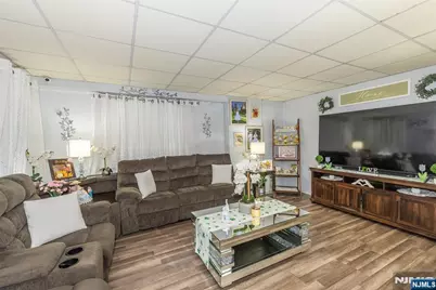 219 Hamburg Turnpike, Bloomingdale, NJ 07403 - Photo 40