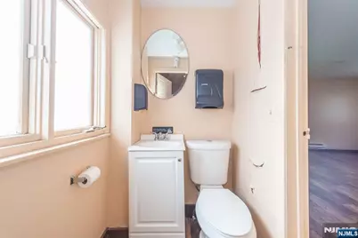 219 Hamburg Turnpike, Bloomingdale, NJ 07403 - Photo 12