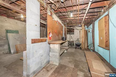 219 Hamburg Turnpike, Bloomingdale, NJ 07403 - Photo 22