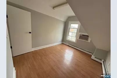 26 Hemlock Street 3 #3, Paterson, NJ 07503 - Photo 4