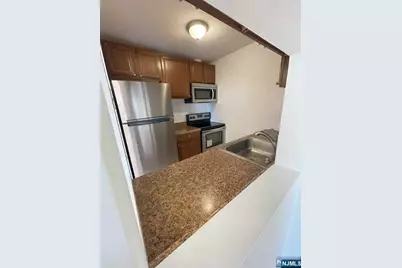 224B Washington Avenue B #B, Fort Lee, NJ 07024 - Photo 6