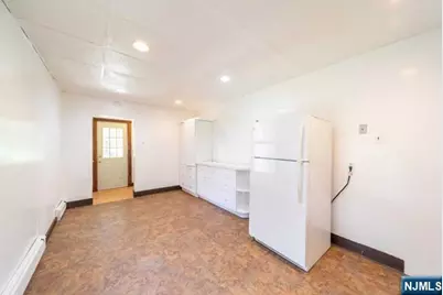 18 Hardenburgh Avenue 1st Flo. #1st Flo., Demarest, NJ 07627 - Photo 8