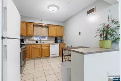 412 Walker Street, Fairview, NJ 07022 - Photo 12