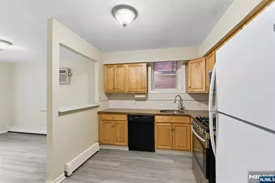 412 Walker Street, Fairview, NJ 07022 - Photo 20