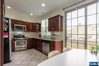 25 Mahan Street, Tenafly, NJ 07670 - Photo 10