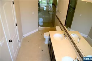 47 Sunset Ln A, Tenafly, NJ 07670 - Photo 12