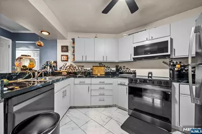 152 Lynette Drive, Fort Lee, NJ 07024 - Photo 18